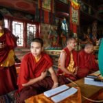 Why Does Goenkaji Chant in Pali During the Course?